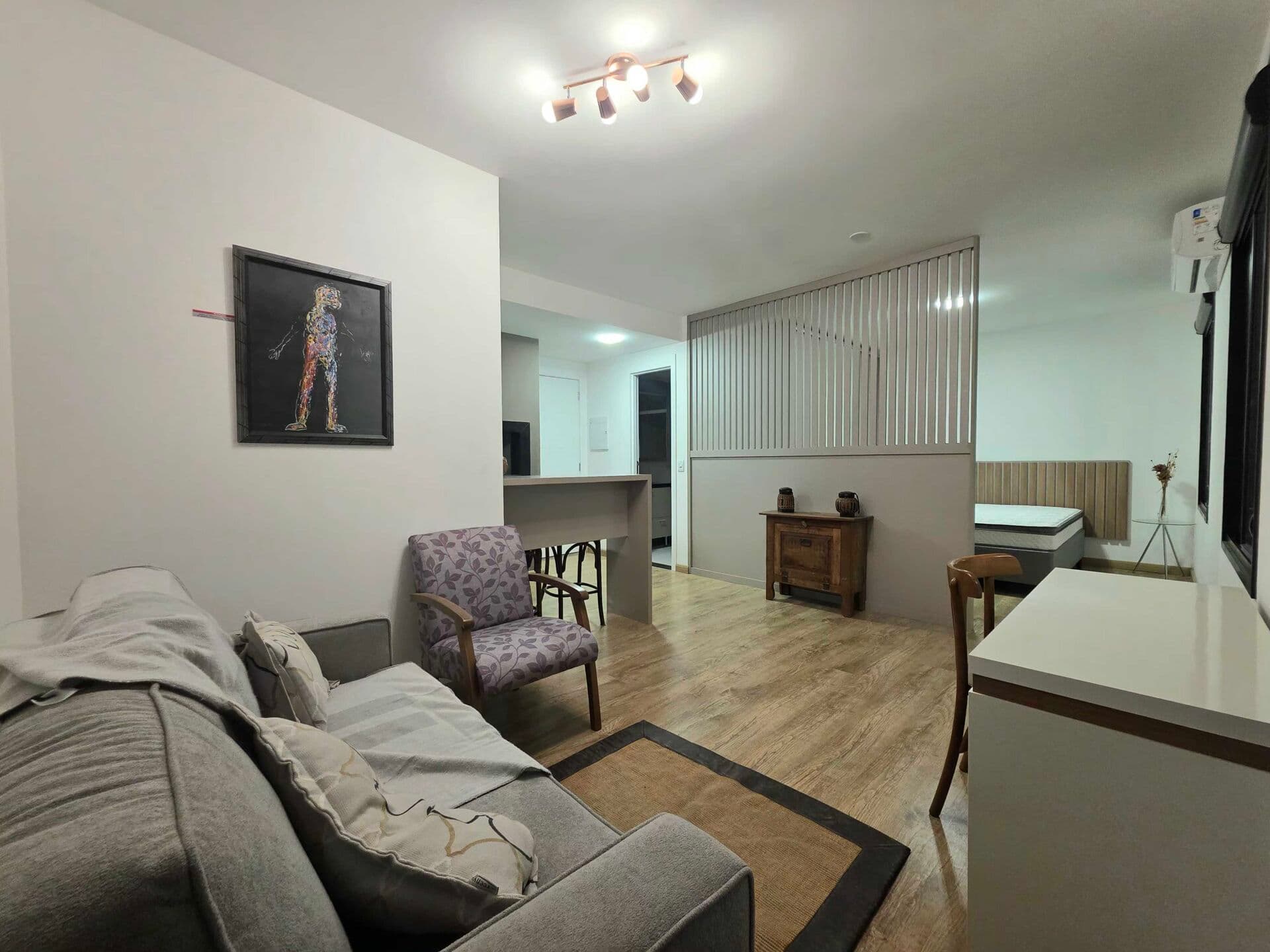 Aluguel Apartamento Alto Padrão 01 Dormitório com box em bairro Auxiliadora
