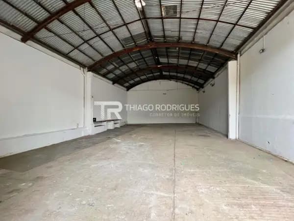 Pavilhão Comercial de 260m² para Locação no Centro de Canoas — ao Lado do Viaduto da Cautol