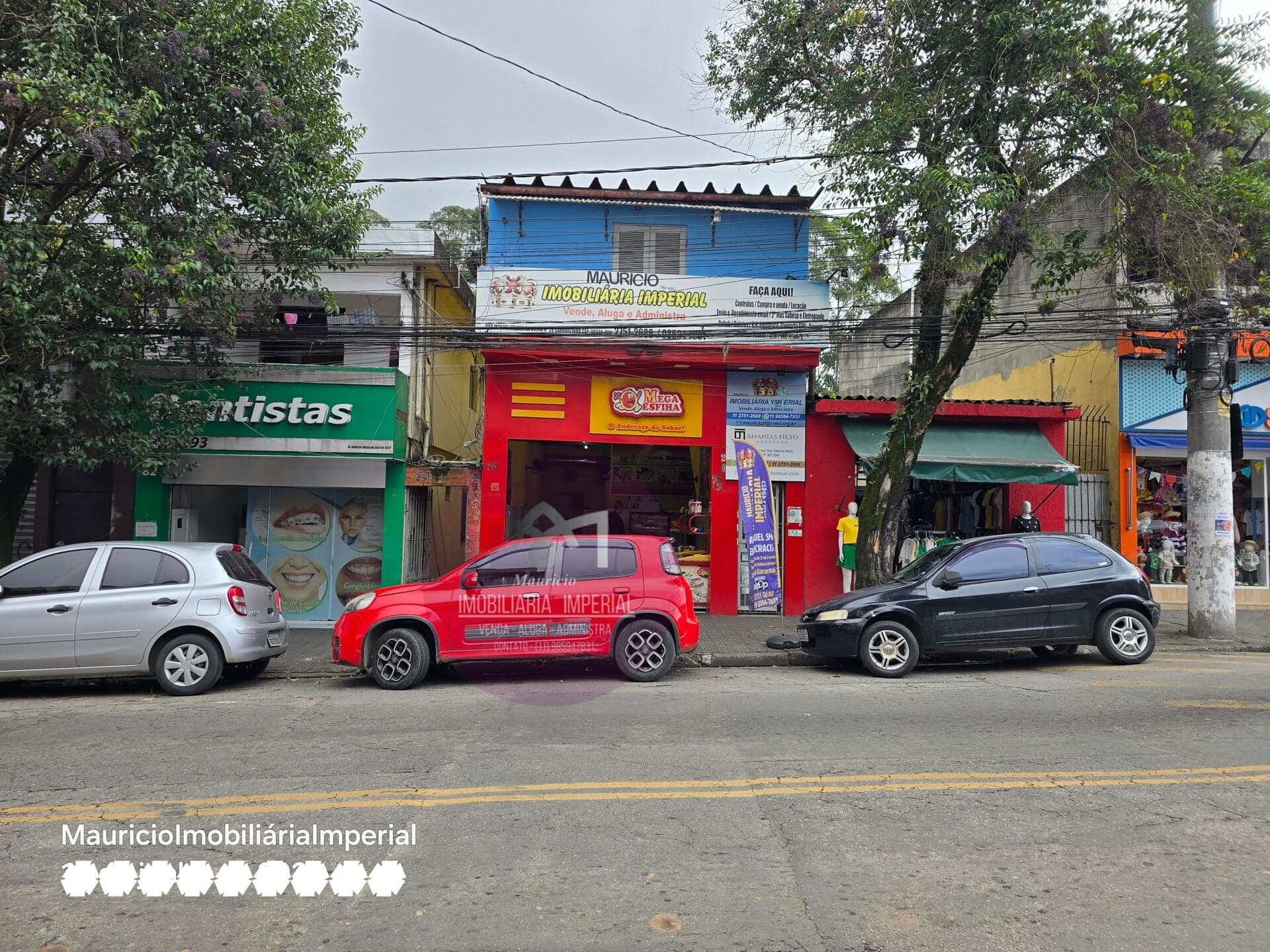 Casa pra alugar compacta, localizada em avenida comercial com diversas linhas de onibus