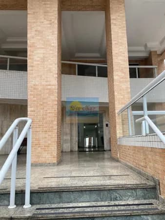 Conforto, Lazer e Localização Privilegiada a 100m da Praia