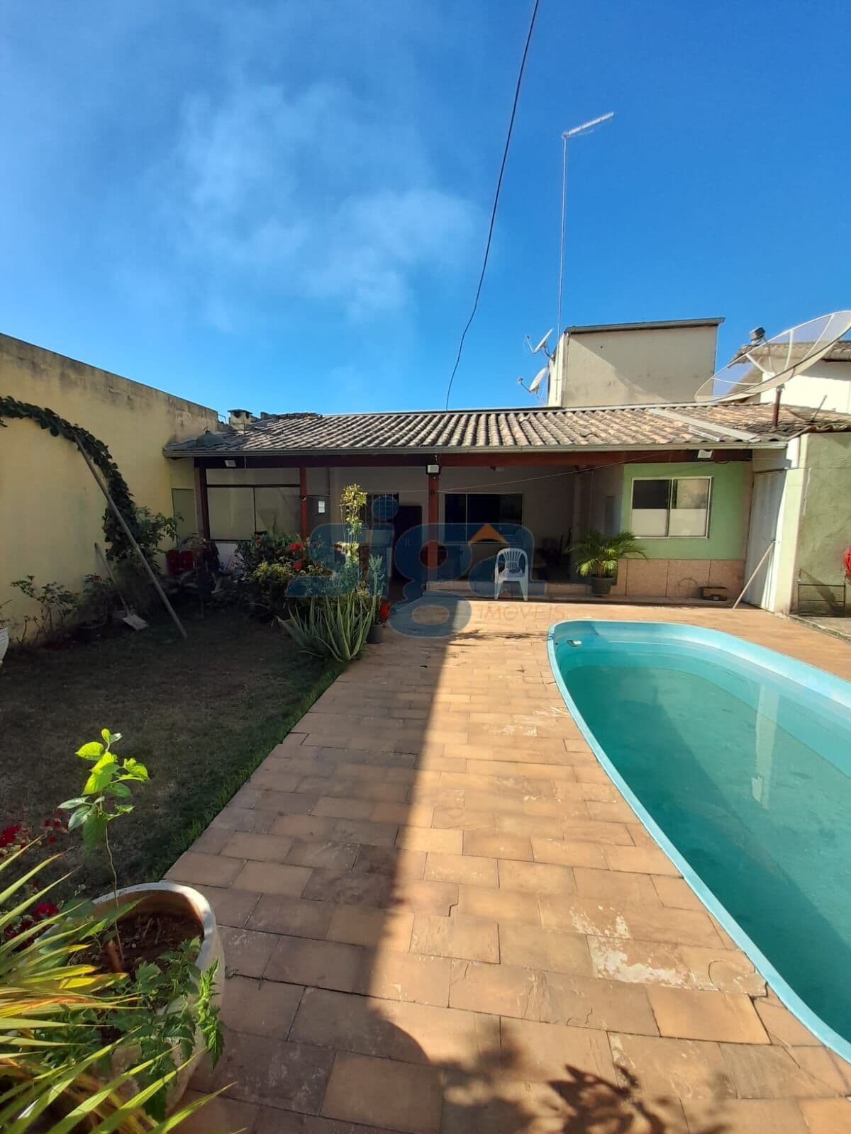 Casa com área gourmet e piscina