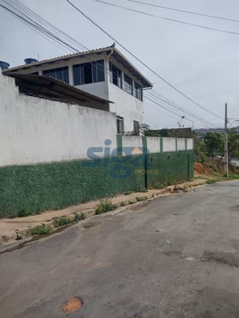 Casa Padrão bem localizada no bairro Lagoa de Santo Antônio - Pedro Leopoldo/MG