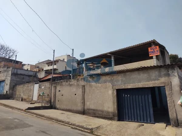 Casa de Alvenaria no bairro Teotônio Batista de Freitas - Pedro Leopoldo/MG