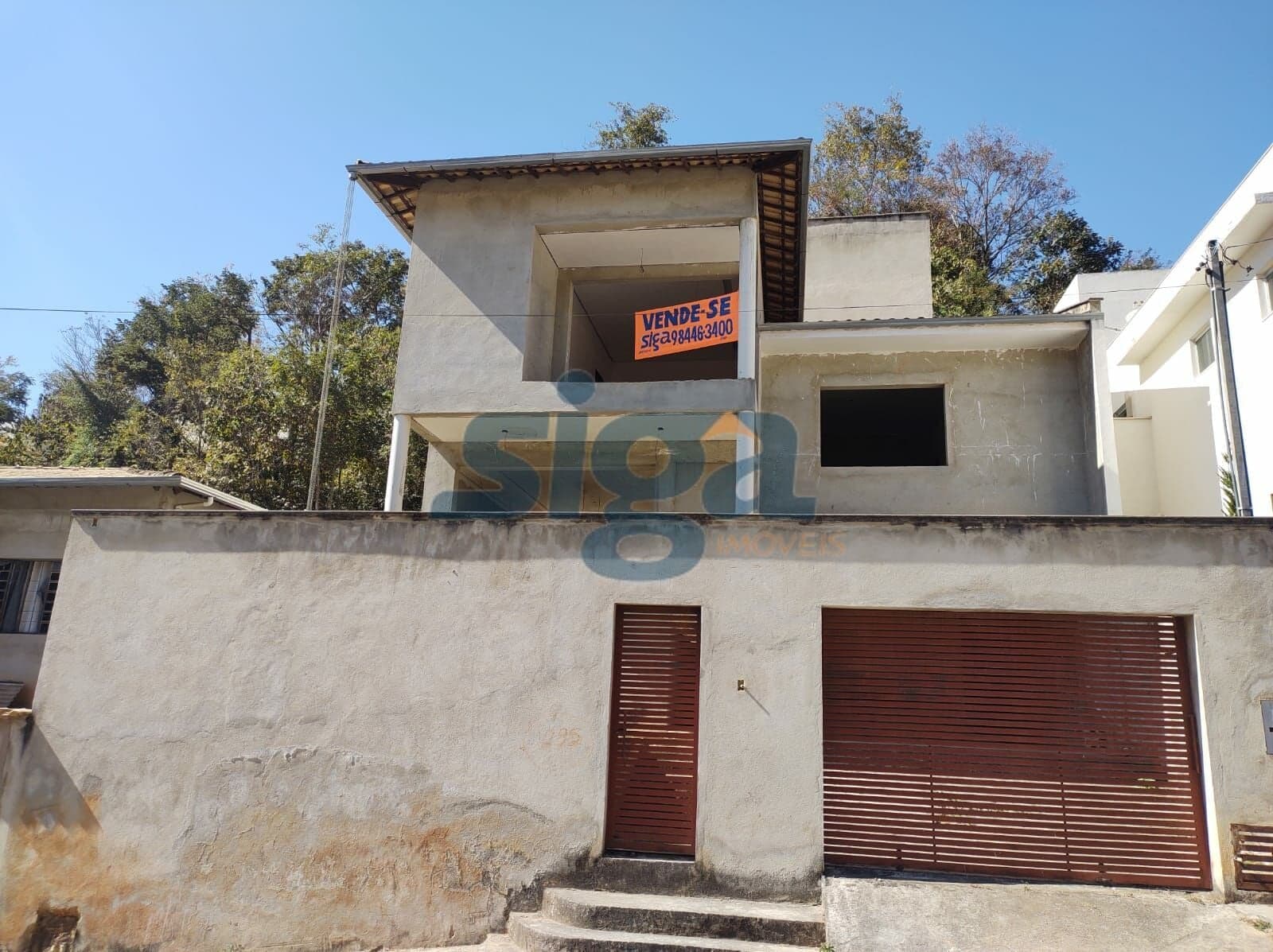 Casa Triplex à venda no bairro Serra Negra - Pedro Leopoldo/MG