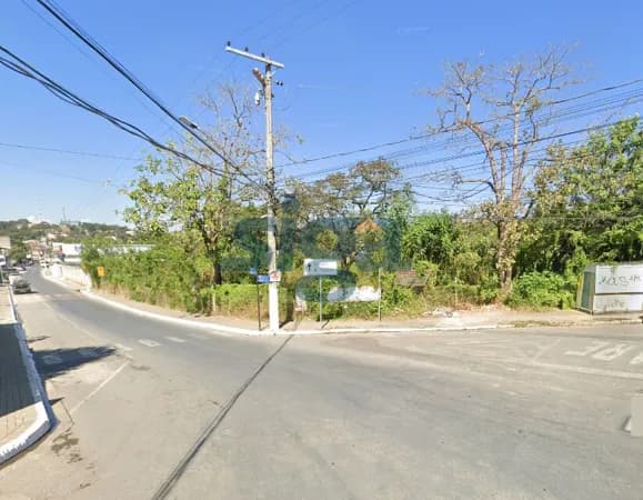 Lote/Terreno em Confins - Centro
