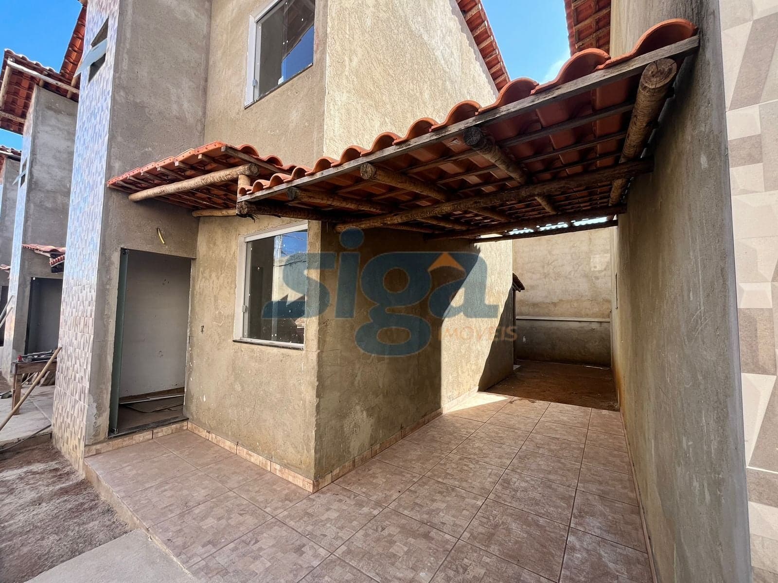 Casa Duplex em Condomínio Residencial