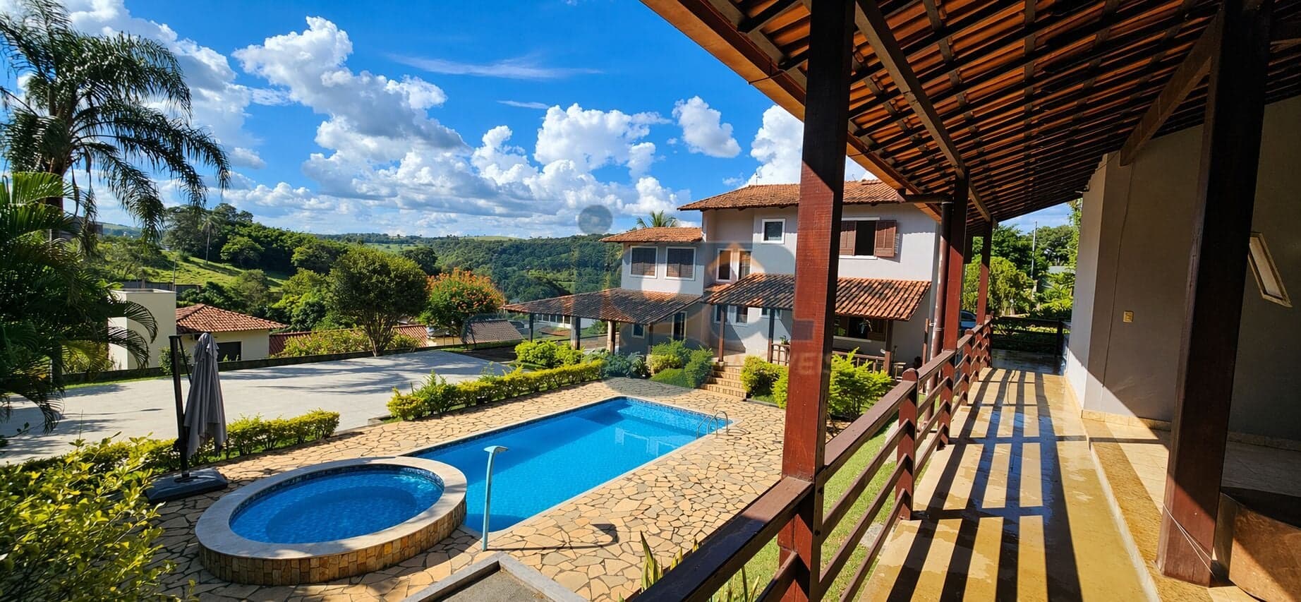Casa em condomínio fechado em dr Lund, Pedro Leopoldo