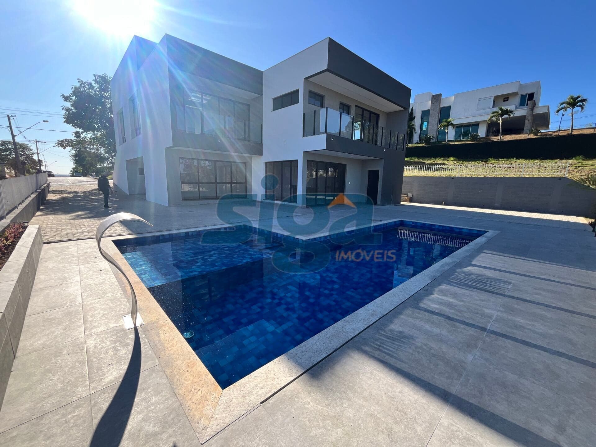 Elegância e Conforto Casa Alto Padrão