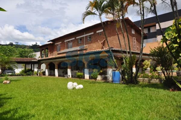 Casa em Pedro Leopoldo - Centro