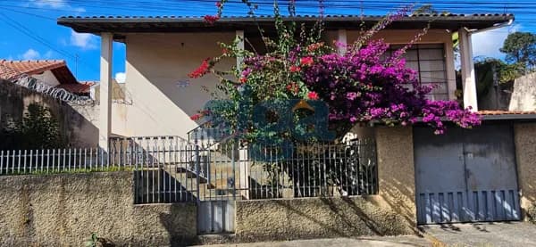 Casa em Pedro Leopoldo - São José