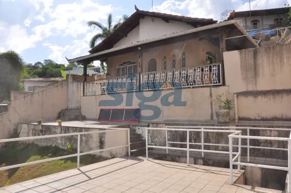 Casa com vista panorâmica da cidade