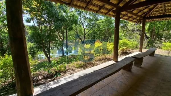 Fazenda bem localizada
