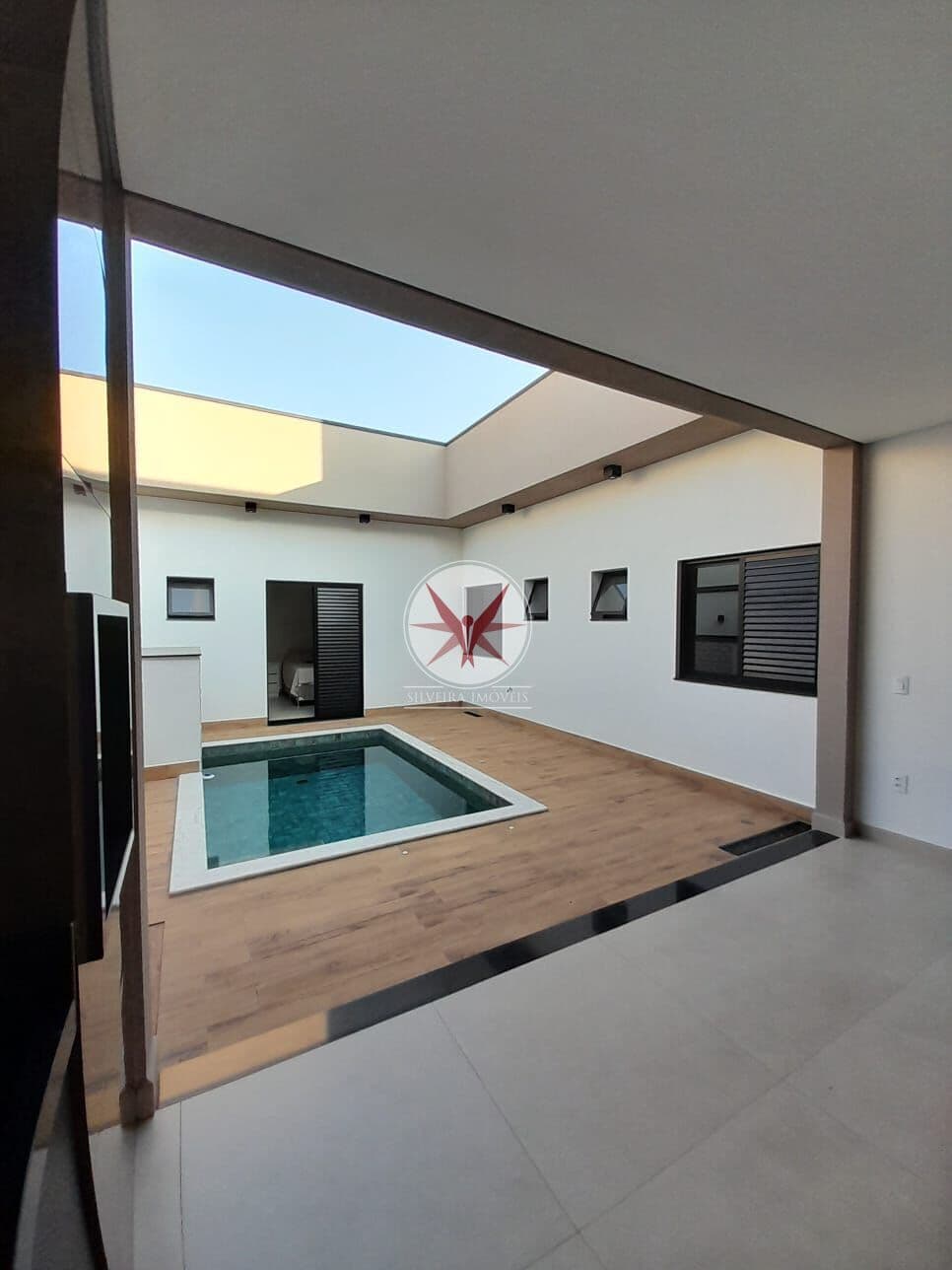 CASA TERRIA 3 SUÍTES COM PISCINA