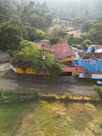 Fazenda/Sítios/Chácaras em Vargem - Centro