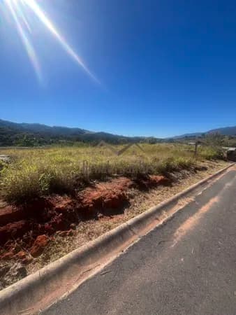 Lote/Terreno em Vargem - Centro