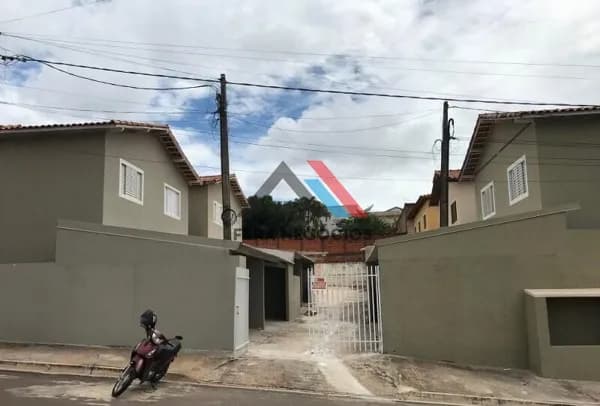 Casa em Mirandópolis - Jardim São Lourenço