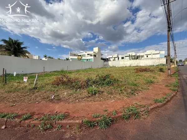 Lote/Terreno em Uberlândia - Morada da Colina