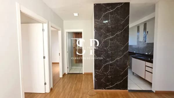 Apartamento com 2 quartos e garagem fixa no Residencial Bosque das Águas no Taboão
