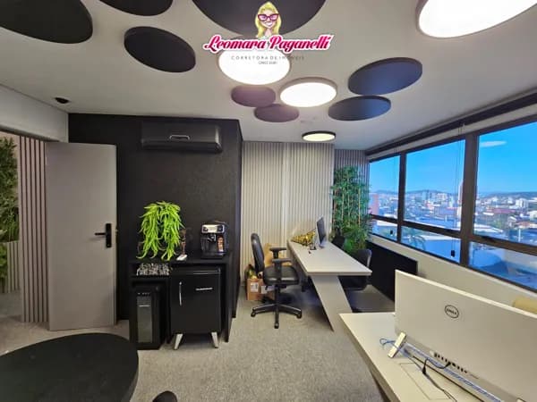Sala comercial mobiliada edifício Duetto Office em Pagani, Palhoça/SC, Parcelamento direto