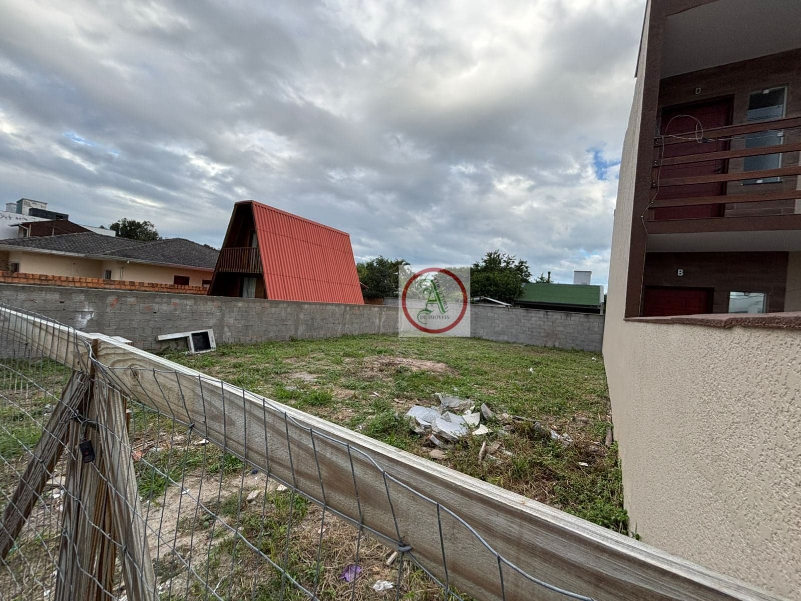 Lote/Terreno em Florianópolis - São João do Rio Vermelho