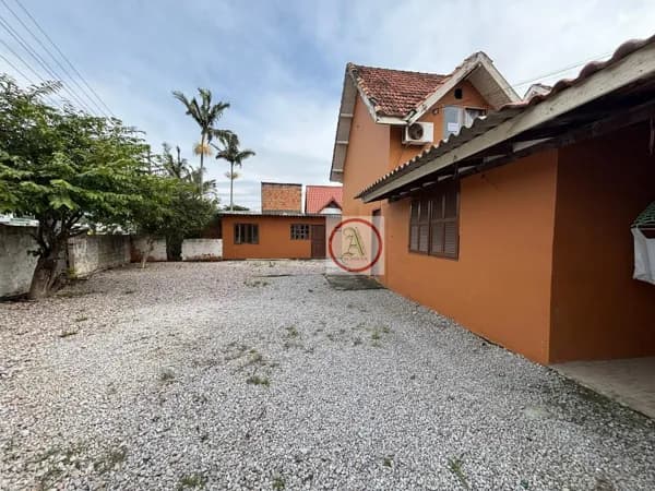 Casa em Florianópolis - Vargem do Bom Jesus