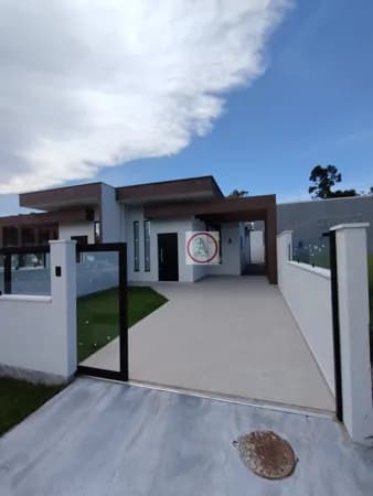 Casa em Florianópolis - São João do Rio Vermelho