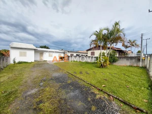 Casa 3 domr. para locação Rio Maina