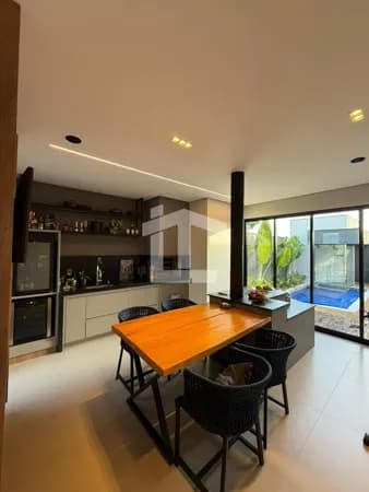 Casa Alto Padrão | 3 Quartos | Automação, Piscina e Energia Solar