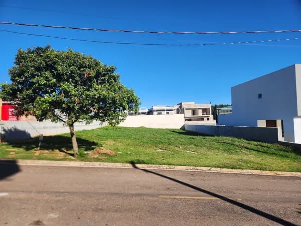 Terreno de 800m² no TERRAS DA ALVORADA em Jundiaí/SP por R$ 560.000