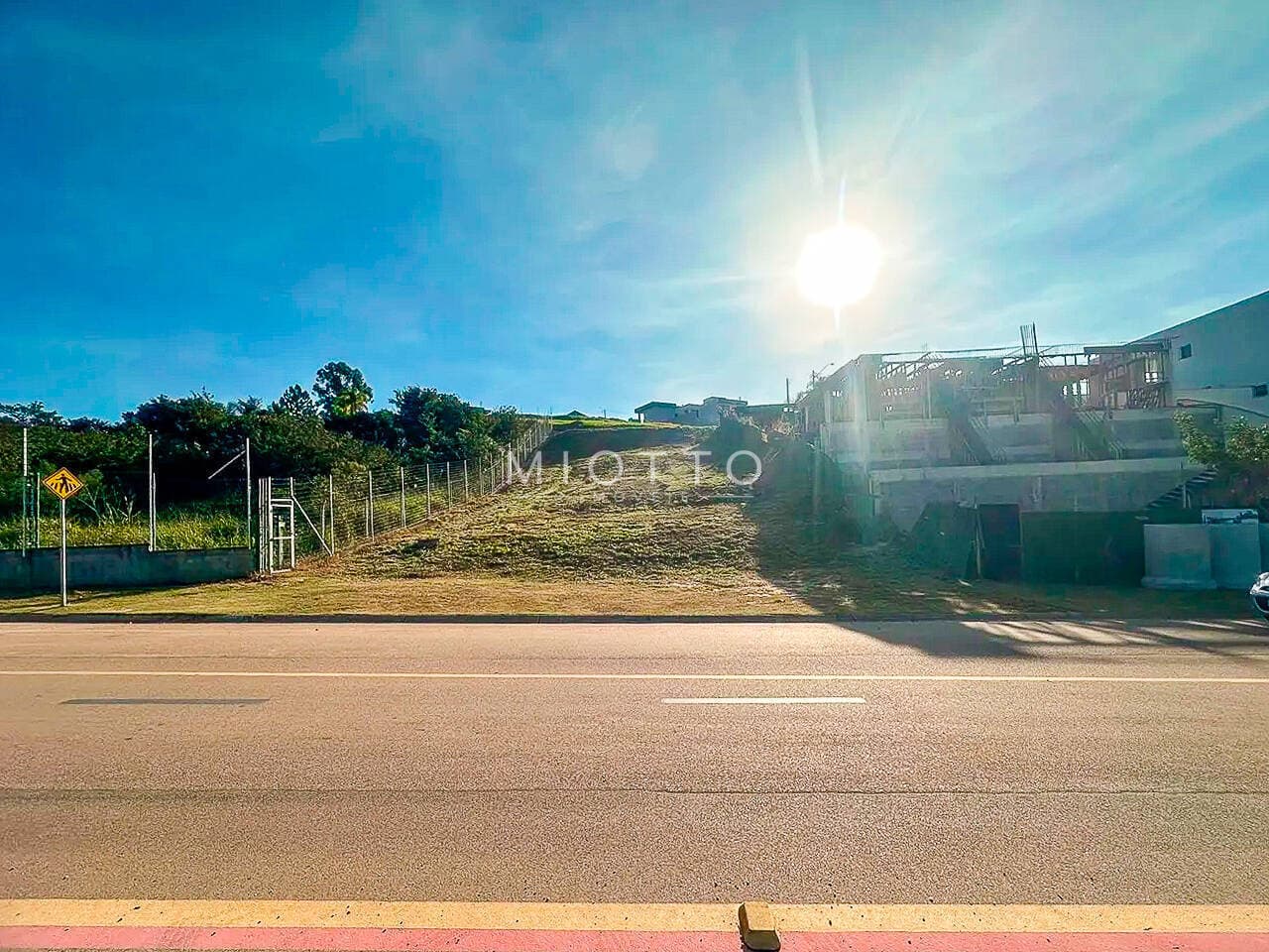 Terreno de 917m² no TERRAS DA ALVORADA em Jundiaí/SP por R$ 689.000