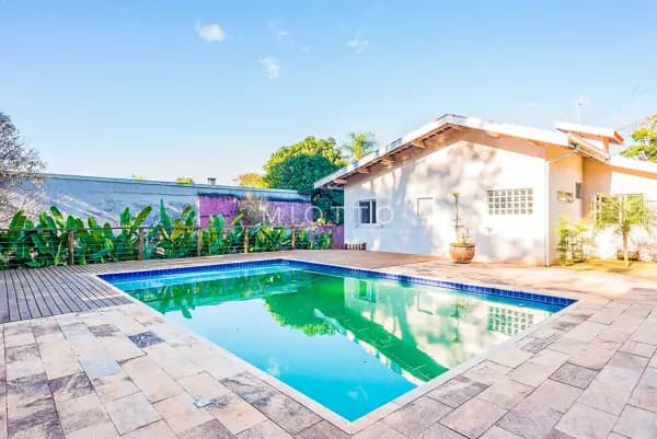 Casa com 3 suítes no BOSQUES DO CORRUPIRA em Jundiaí/SP por R$ 2.500.000