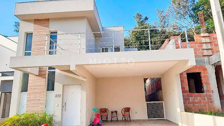 Casa com 2 dormitórios no VILLA VERDE em Jundiaí/SP por R$ 1.300.000