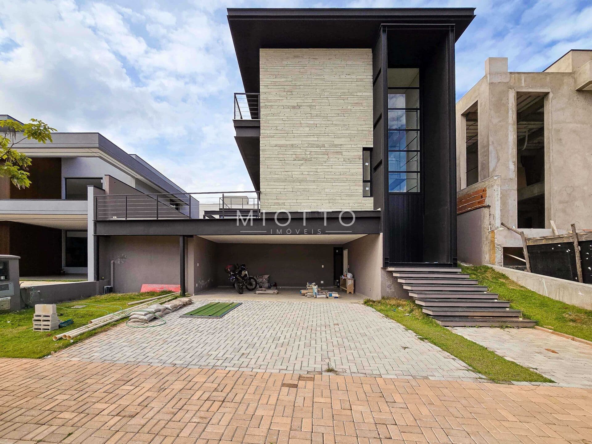 Casa com 4 suítes à venda, 405 m² por R$ 4.040.000 - Brisas do Lago - Jundiaí/SP