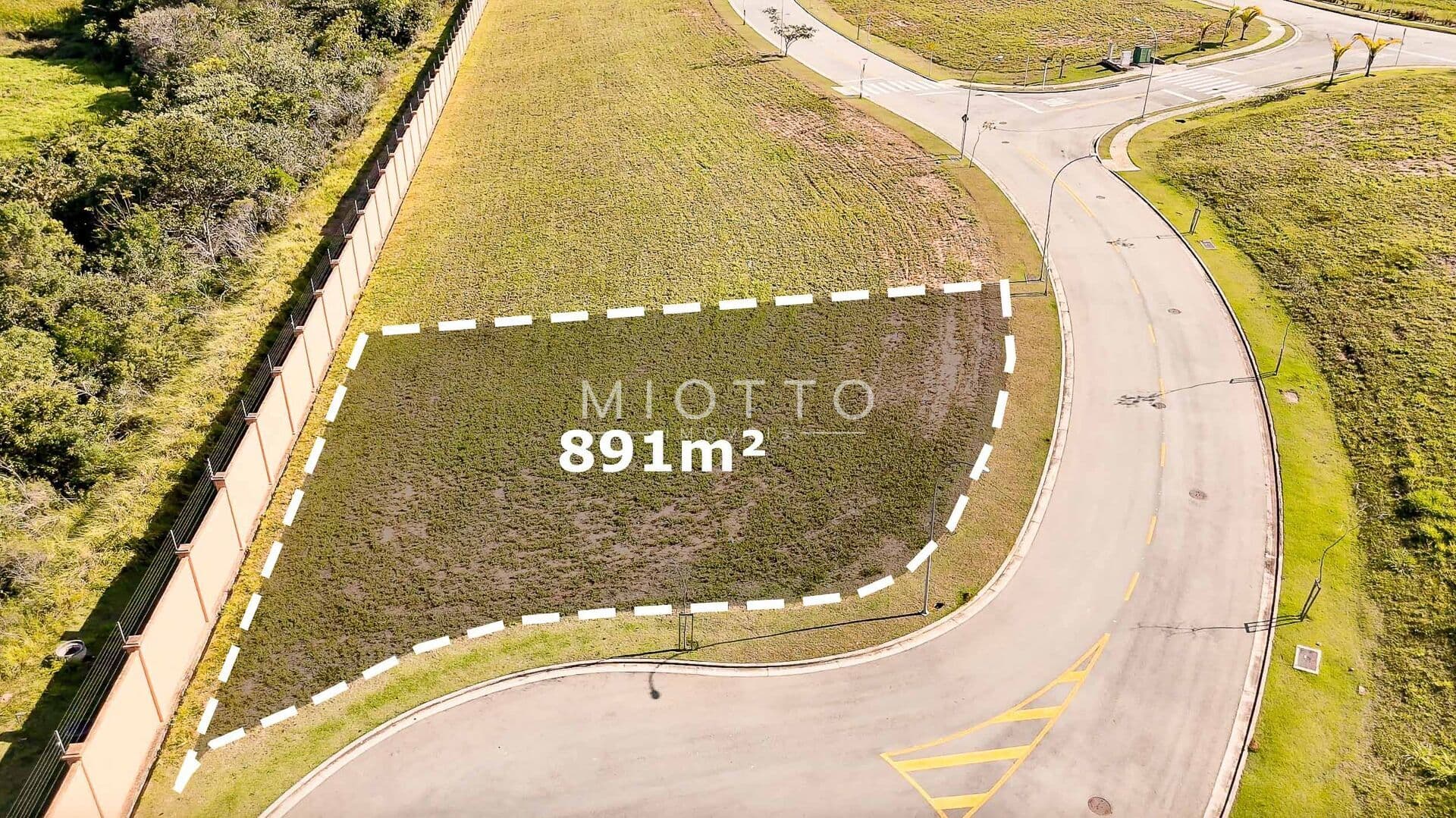 Terreno de 891m² à venda no Alphaville Jundiaí 2 – Vista para a Serra do Japi, privacidade e projeto aprovado