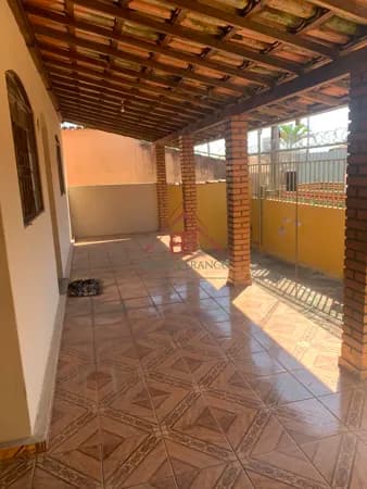 CASA NO BAIRRO MORRO DO CLARO