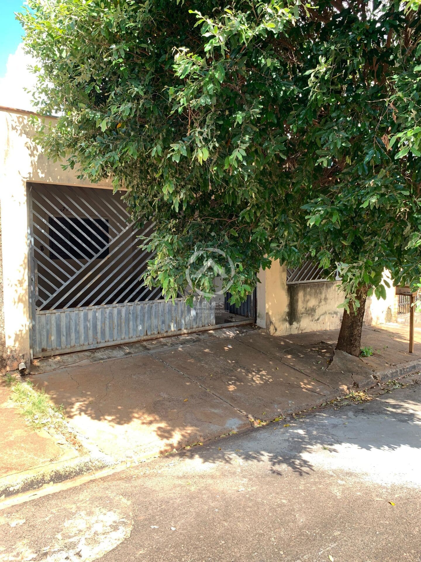 Casa em Mirandópolis - Conjunto Habitacional Colina Verde