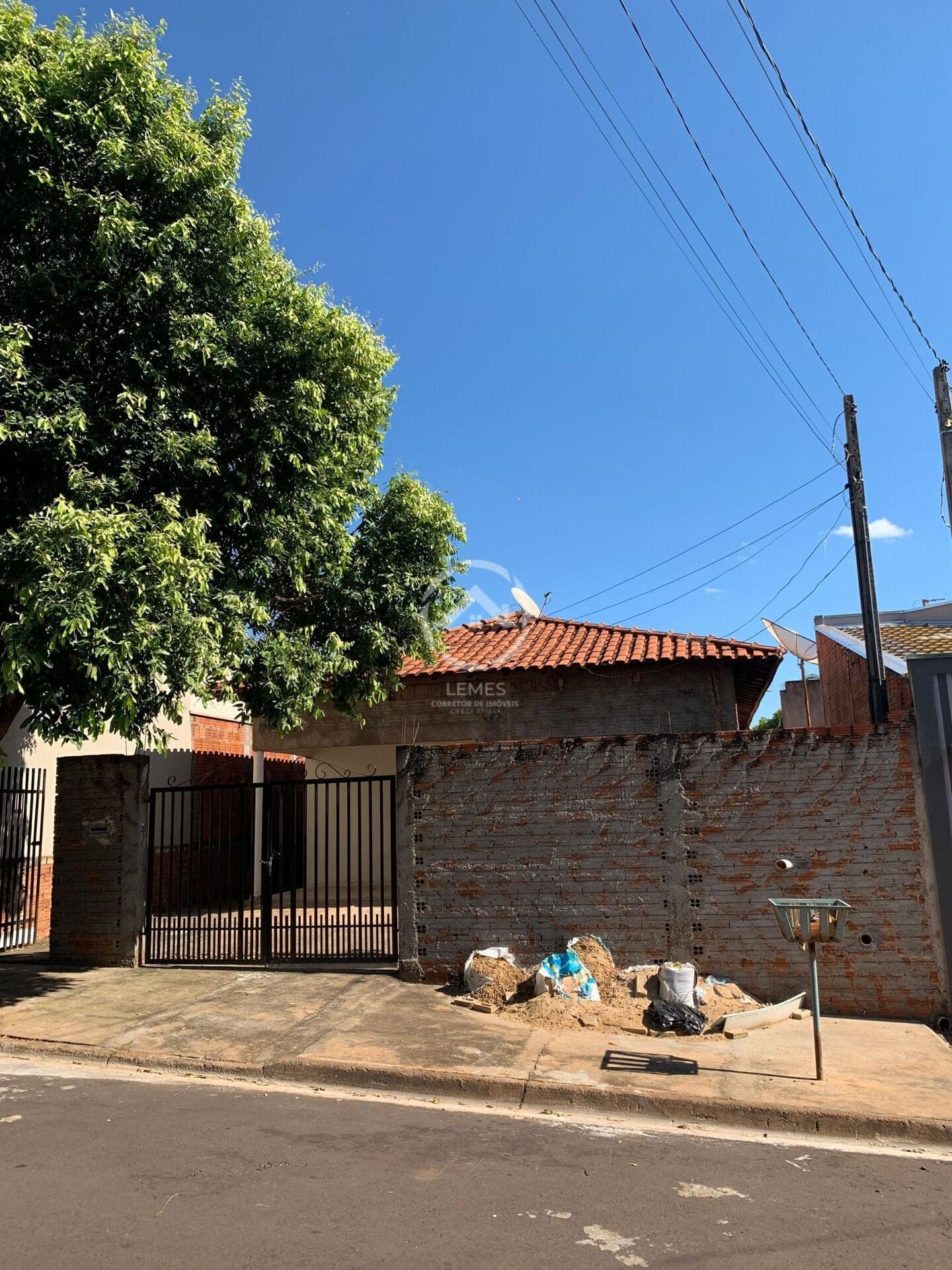 Casa em Mirandópolis - Centro