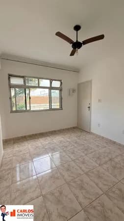 OPORTUNIDADE IMPERDÍVEL - APARTAMENTO AMPLO - GARAGEM FECHADA - MUITO BEM LOCALIZADO EM SANTOS