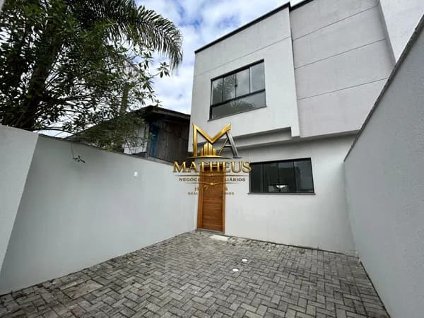 💎 SOBRADO EM ITAPEMA — ÓTIMA LOCALIZAÇÃO E EXCELENTE OPORTUNIDADE DE INVESTIMENTO! 💎