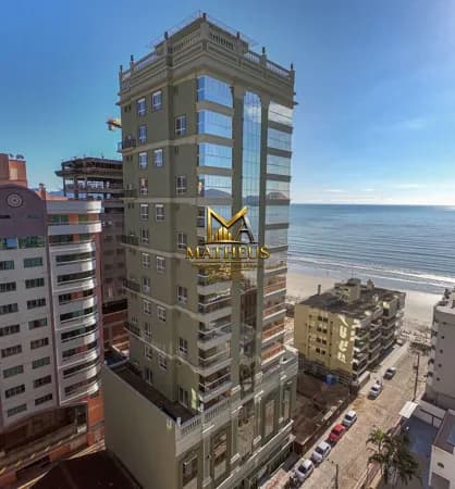Apartamento Duplex Tipo Showroom Quadra Mar na Meia Praia – Itapema/SC