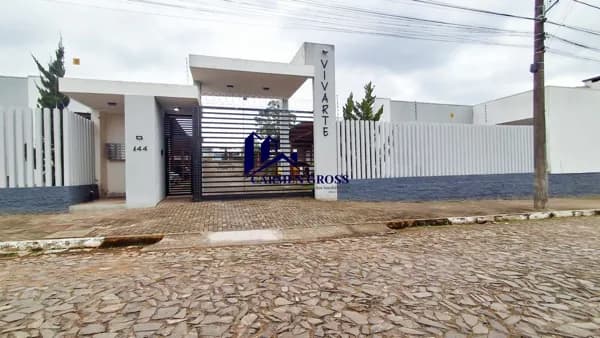 Casa de Condomínio em Portão - Centro