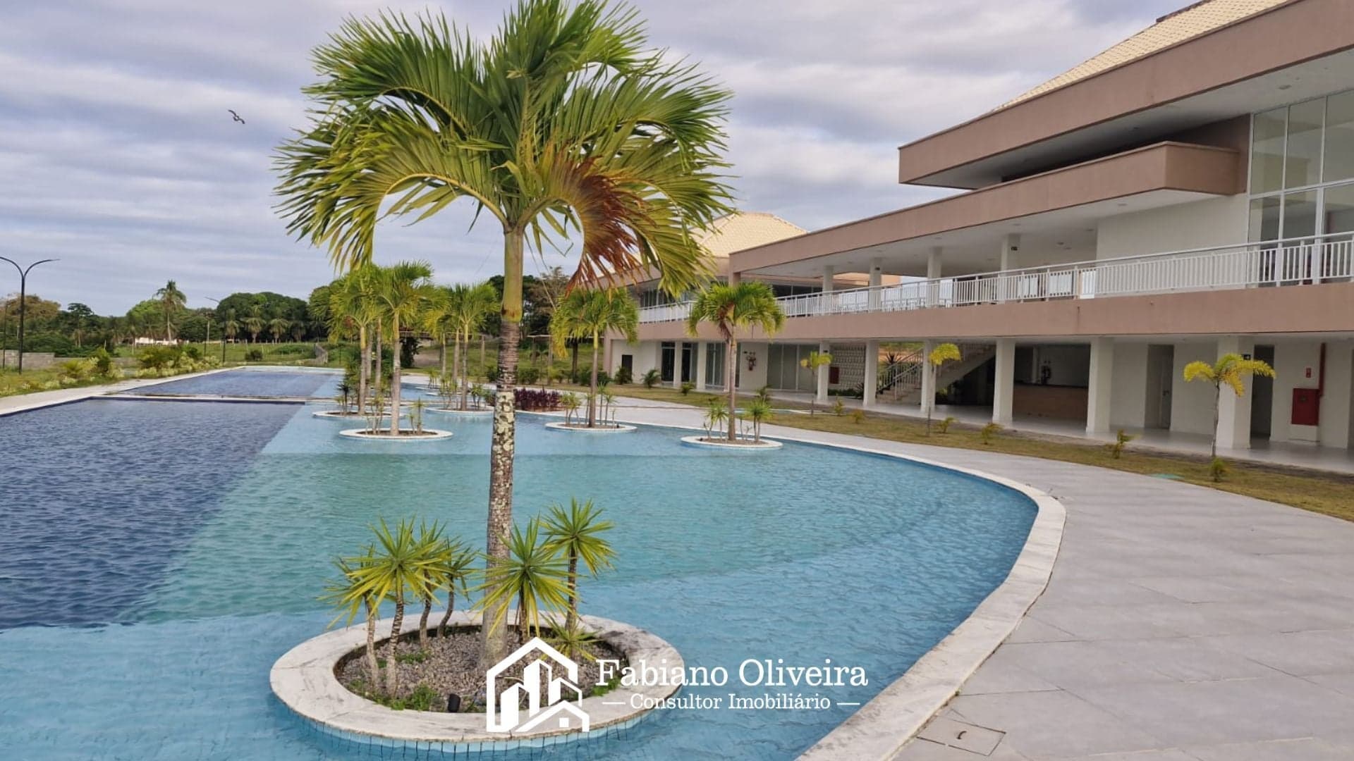 VENDA: Lote com 360m² no Condomínio AMPLIARE
