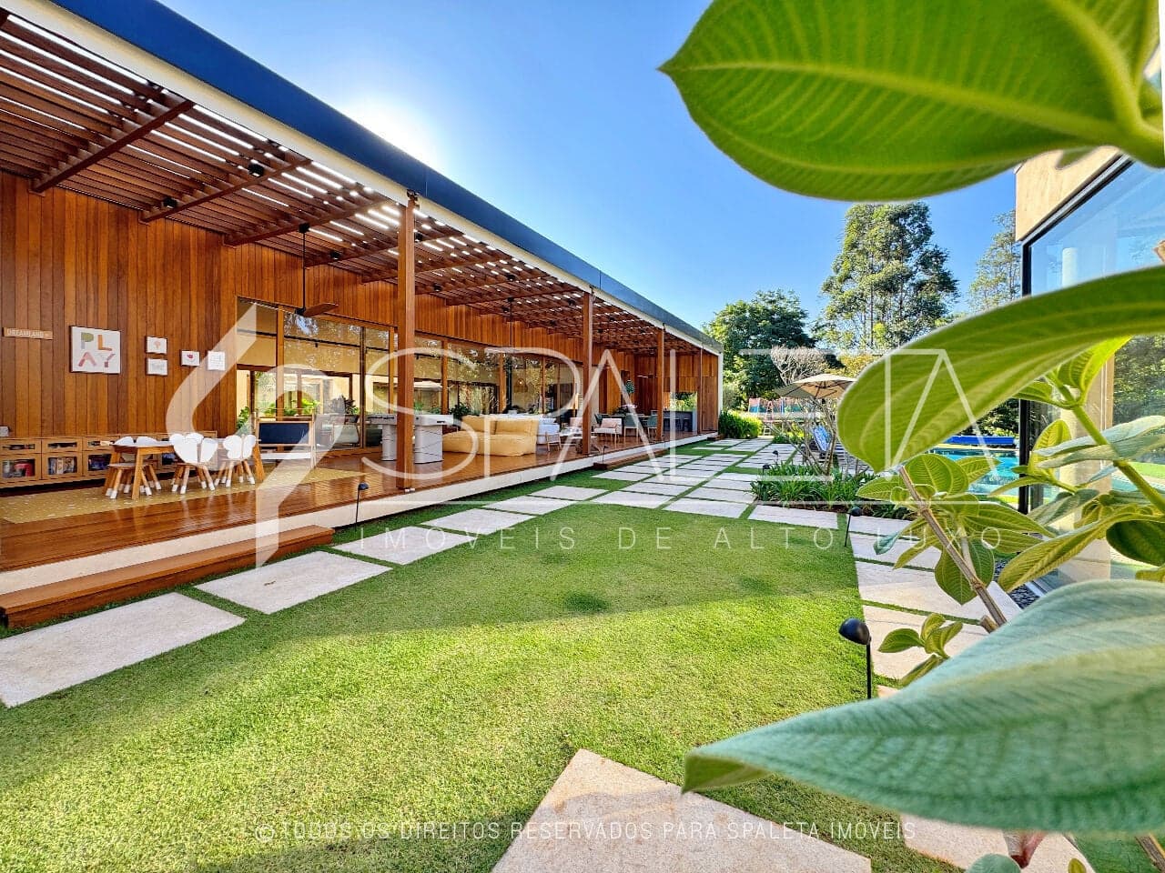 Casa térrea à venda na Fazenda da Grama