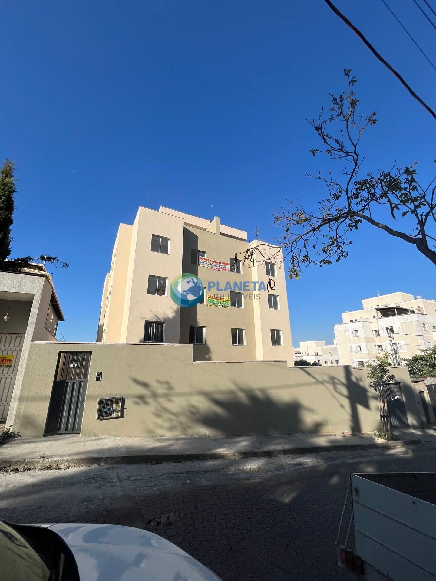 Apartamento Padrão | 2 Quartos | Elevador | Vaga coberta - Pilotis | Jaqueline - BH