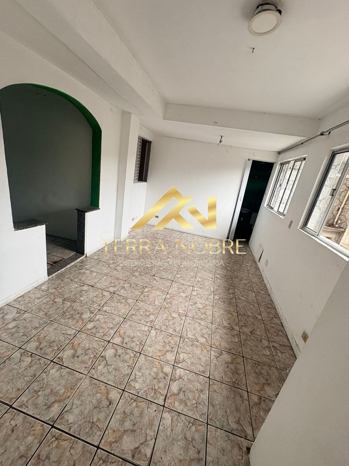 Casa para Locação com Suíte, Lavanderia Individual e Acesso Independente – Excelente Oportunidade no Jardim Macedônia
