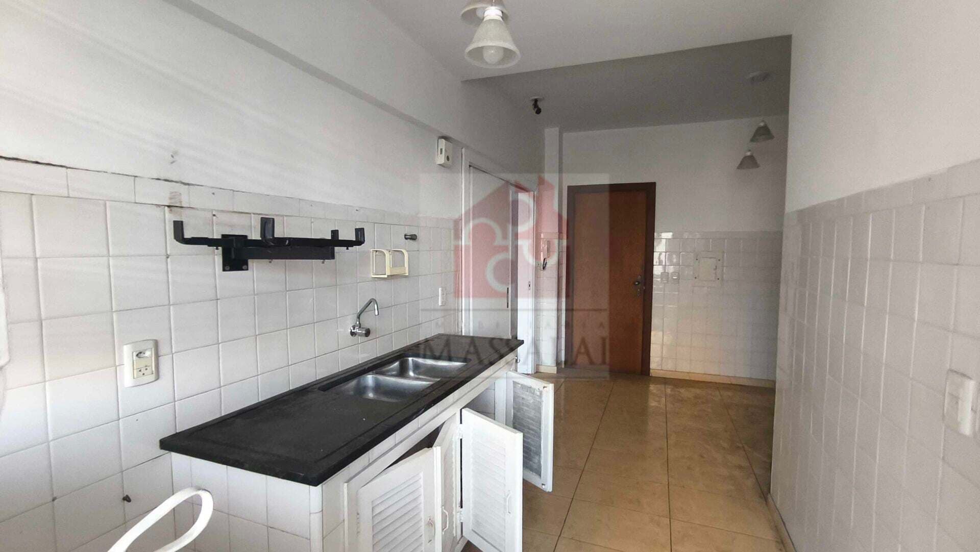 Apartamento 3 dormitórios com garagem para locação no Bairro Menino Deus