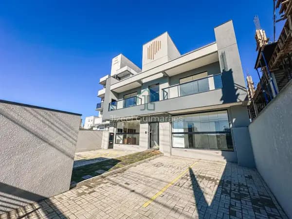 Apartamento Garden à Venda | 2 Quartos, Suíte e 600m da Praia em Balneário Piçarras
