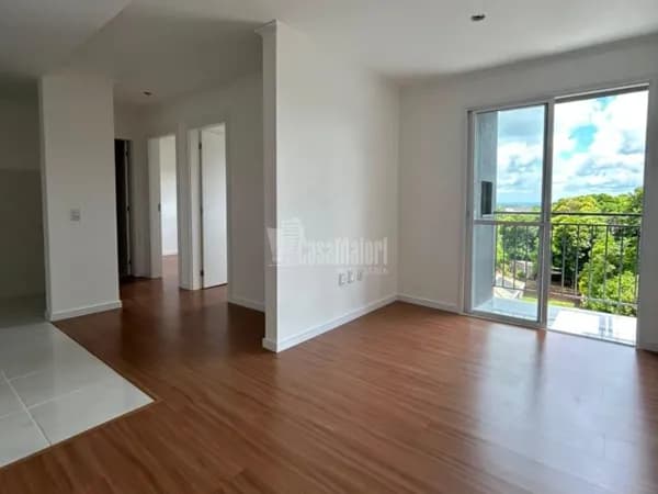 Apartamento semi-mobiliado próximo ao Centro