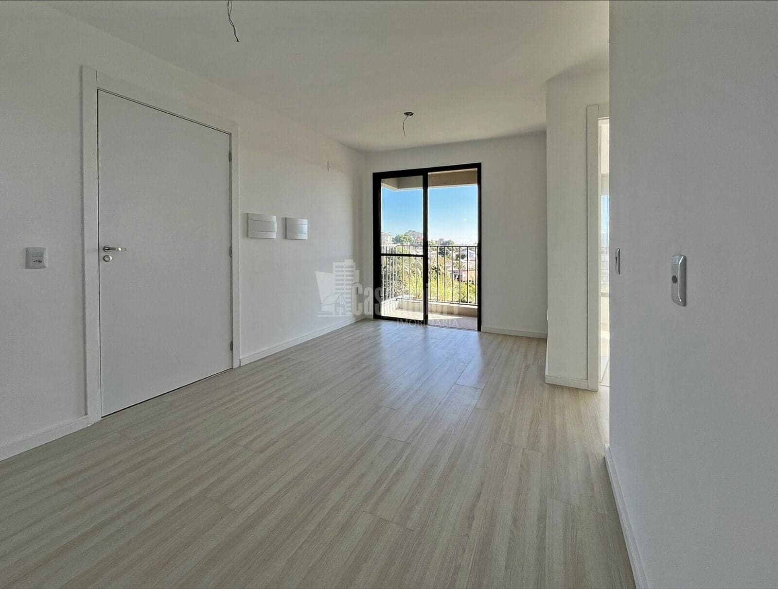 Apartamento de 2 Dormitórios com suíte e sacada com churrasqueira!