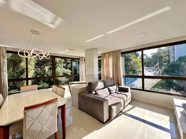 Apartamento mobiliado de 2 dormitórios com 2 vagas!